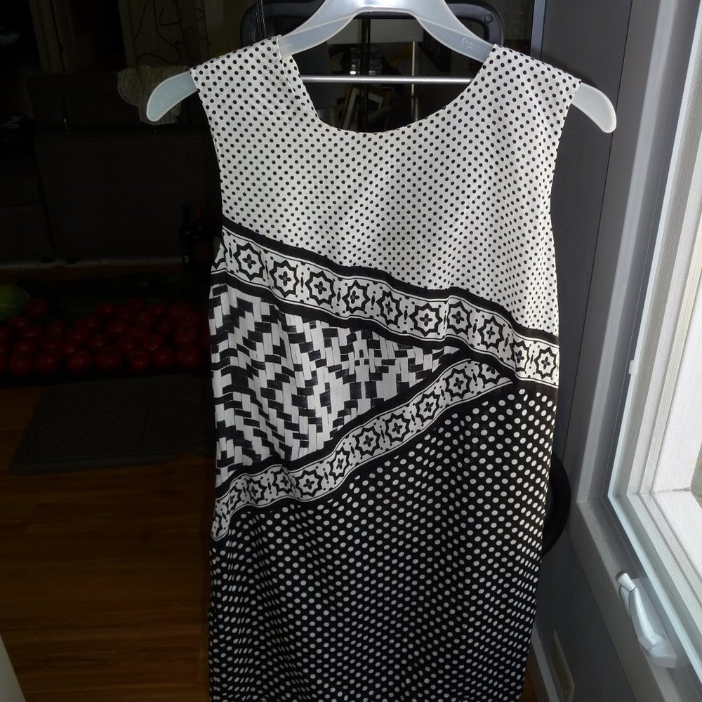 GOTTEX SILK BLACK WHITE ABSTRACT PRINT NOT LINED KNEE DRESS SIZE S/PNEW TAGS